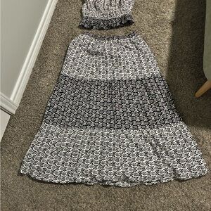 Ann Taylor Black and White Tiered Maxi Skirt